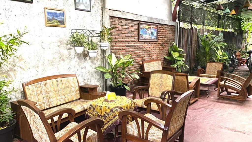 Ada Homestay Magelang Exterior photo