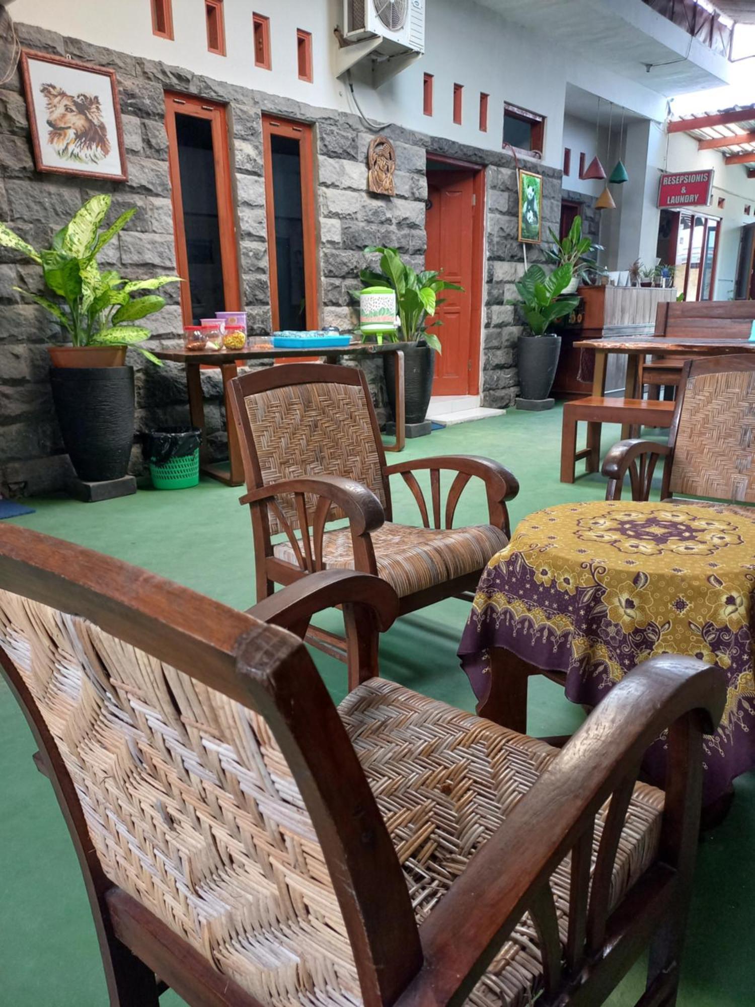 Ada Homestay Magelang Exterior photo