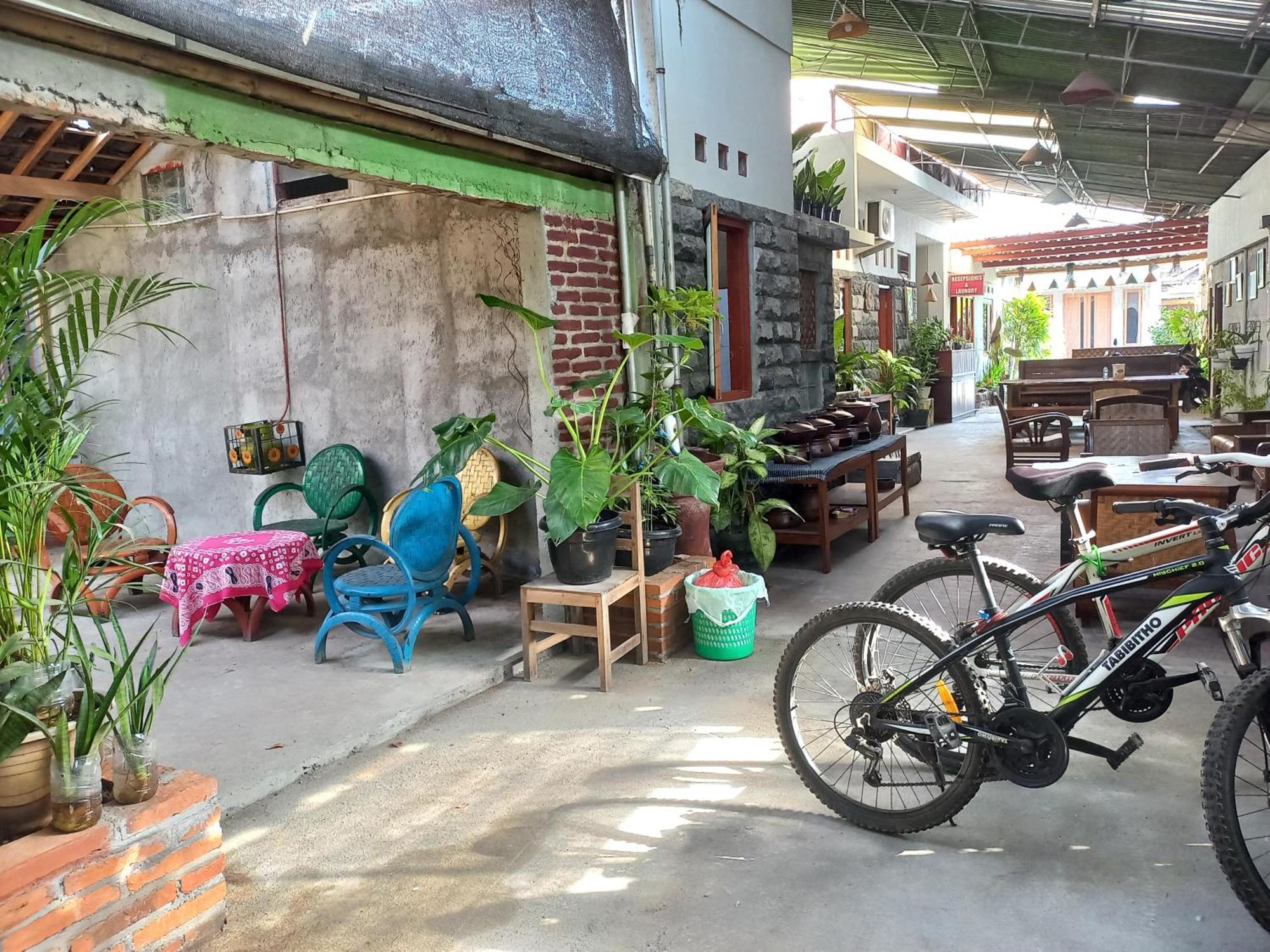 Ada Homestay Magelang Exterior photo