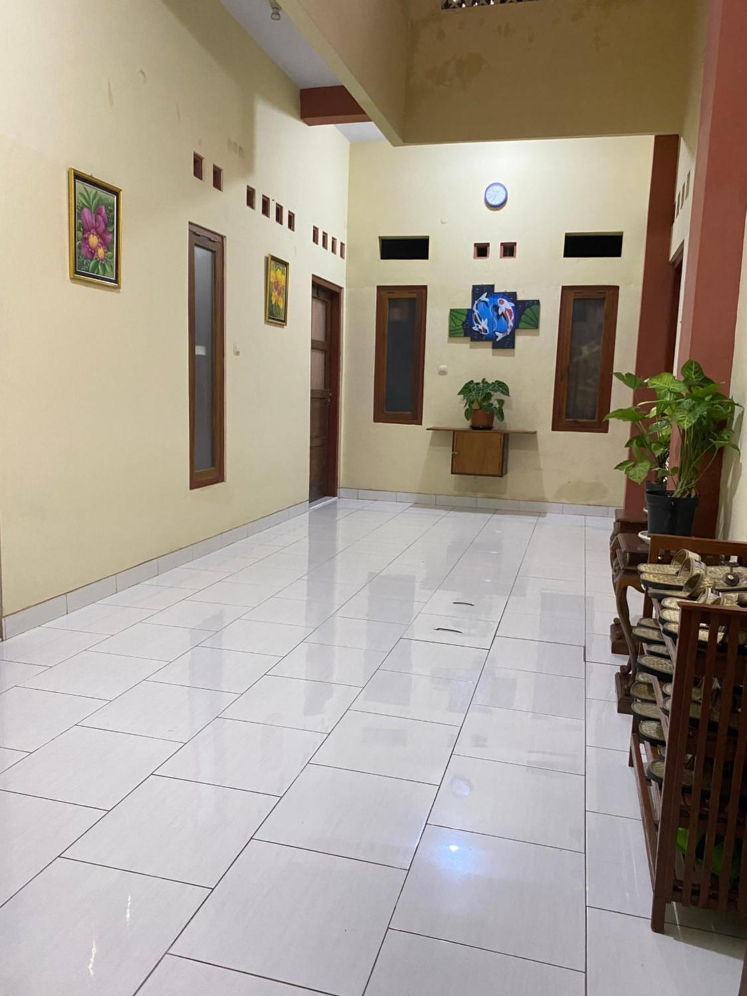 Ada Homestay Magelang Exterior photo
