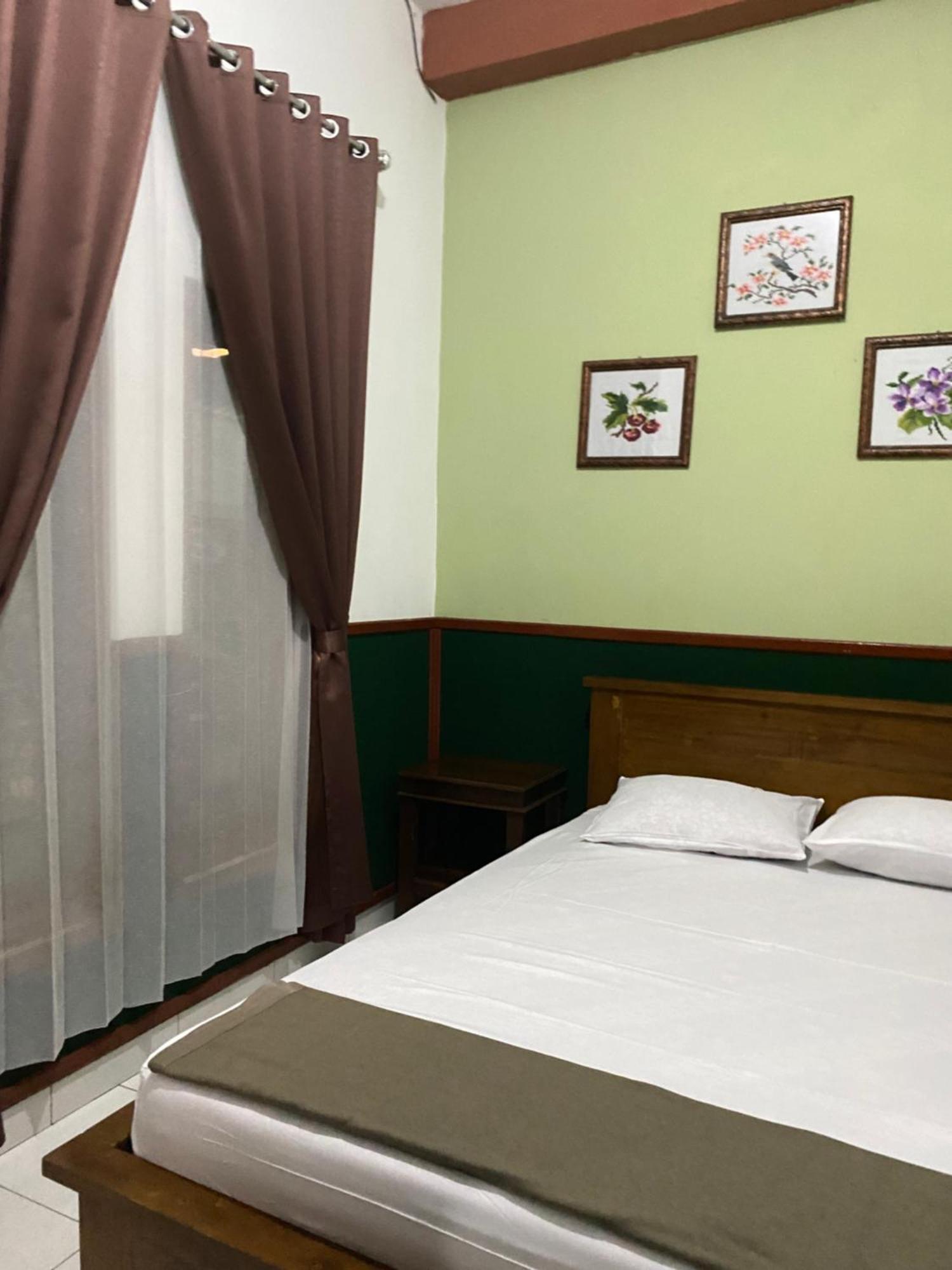 Ada Homestay Magelang Exterior photo