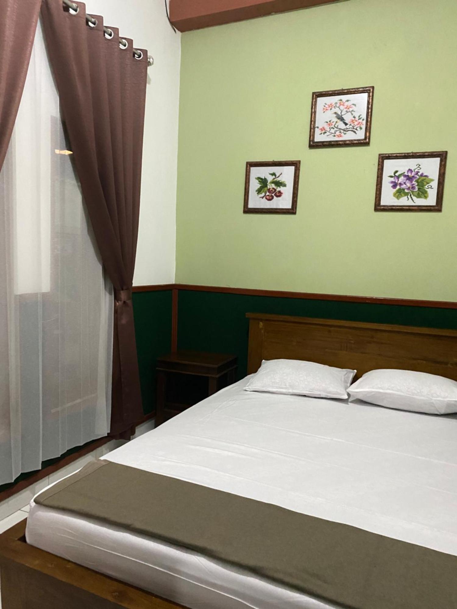 Ada Homestay Magelang Exterior photo