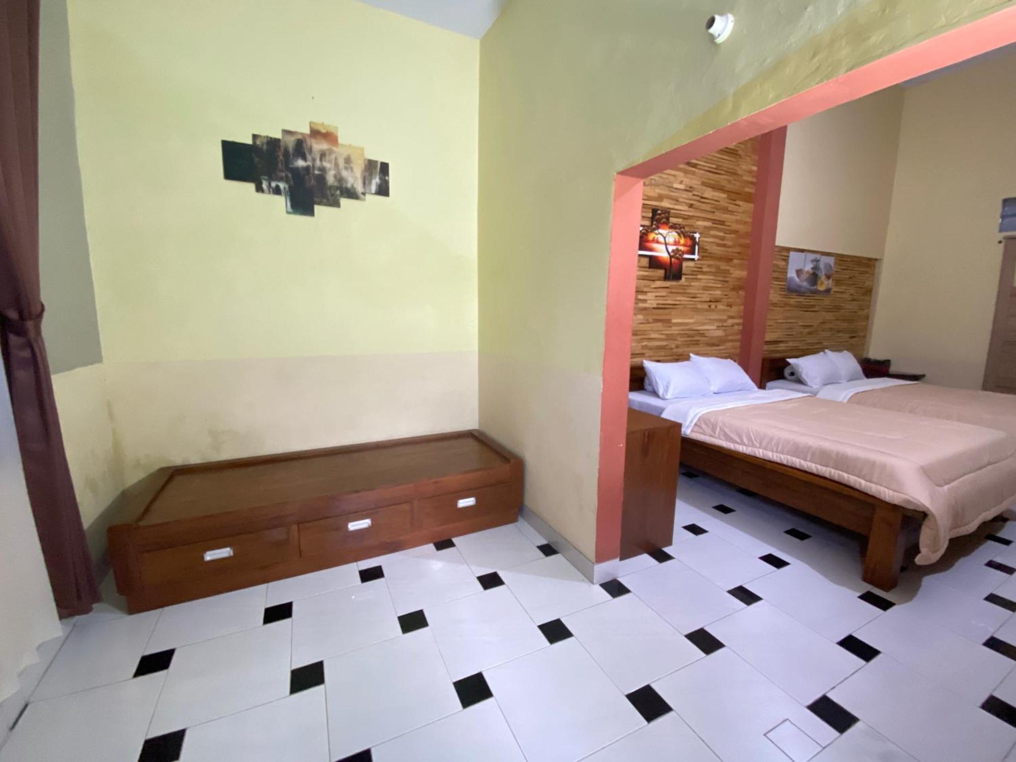 Ada Homestay Magelang Exterior photo