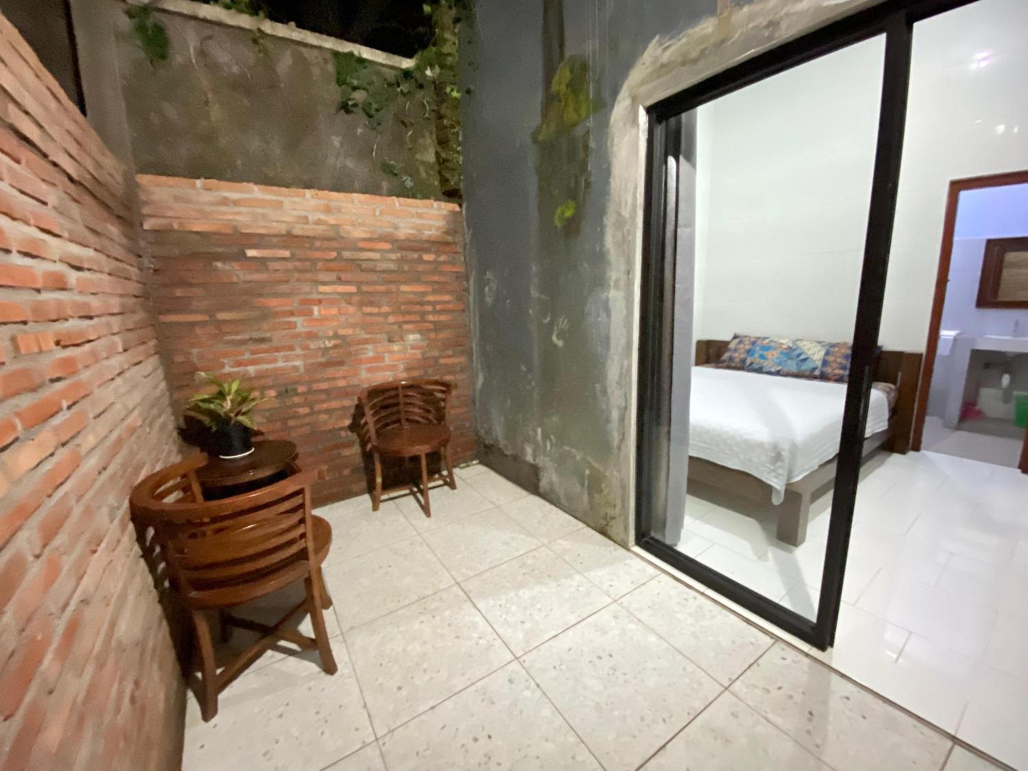 Ada Homestay Magelang Exterior photo